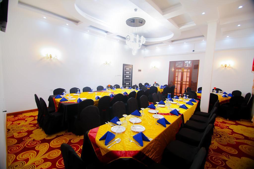 Hotel White House Anuradhapura Luaran gambar