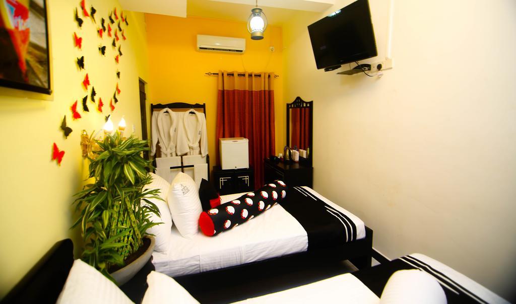 Hotel White House Anuradhapura Luaran gambar