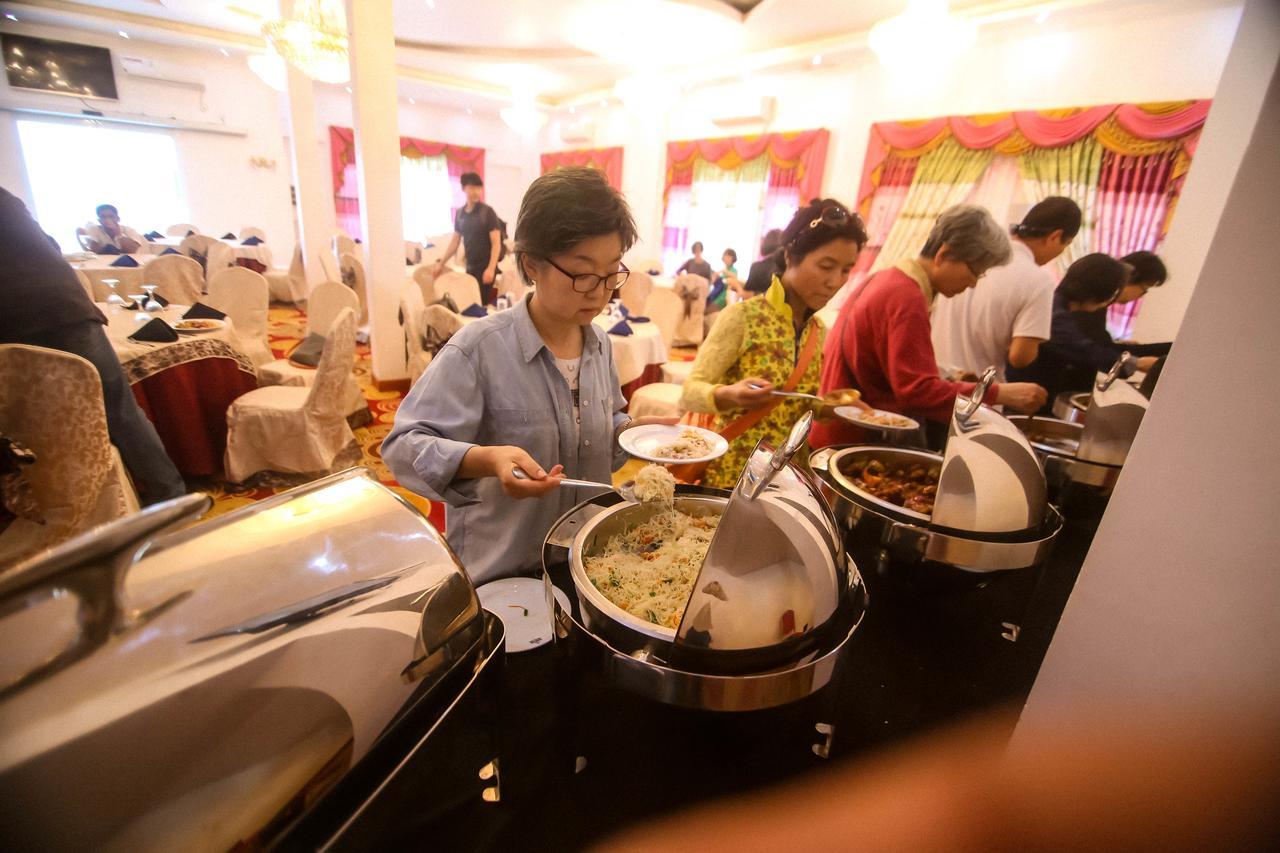 Hotel White House Anuradhapura Luaran gambar